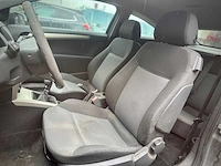 Opel astra gtc 1.8 temptation, 51-gkg-1 - afbeelding 7 van  13