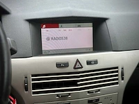 Opel astra gtc 1.8 temptation, 51-gkg-1 - afbeelding 2 van  13