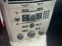 Opel astra gtc 1.8 temptation, 51-gkg-1 - afbeelding 3 van  13