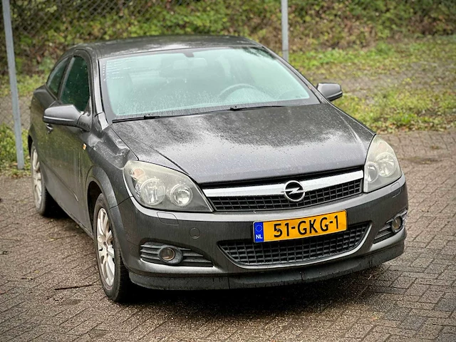 Opel astra gtc 1.8 temptation, 51-gkg-1 - afbeelding 7 van  13