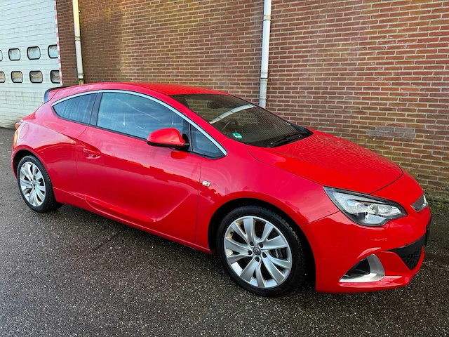 Opel astra gtc opc 2.0 turbo km:99961 bouwjaar:2012 - afbeelding 26 van  31