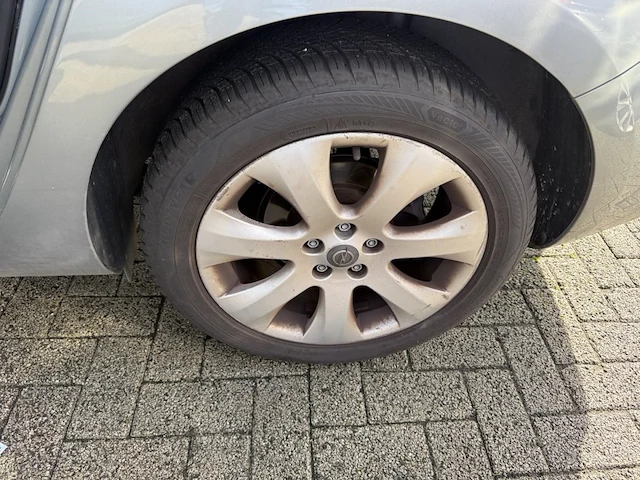 Opel astra sports sedan1 6i cosmo 115 at,2013 - afbeelding 14 van  27