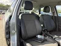 Opel astra sports sedan1 6i cosmo 115 at,2013 - afbeelding 18 van  27