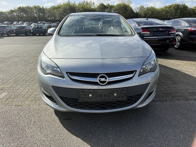 Opel astra sports sedan1 6i cosmo 115 at,2013 - afbeelding 12 van  27