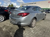 Opel astra sports sedan1 6i cosmo 115 at,2013 - afbeelding 22 van  27