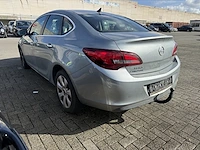 Opel astra sports sedan1 6i cosmo 115 at,2013 - afbeelding 24 van  27