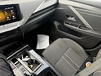 Opel astra sports tourer 1 2 turbo gs s,2023 - afbeelding 9 van  37