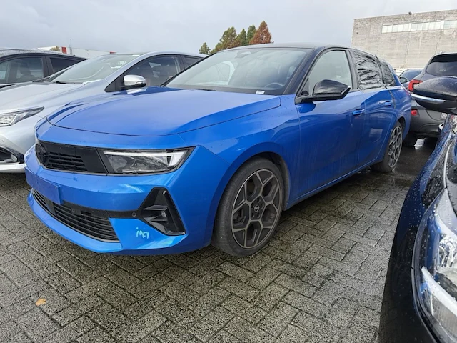 Opel astra sports tourer 1 2 turbo gs s,2023 - afbeelding 1 van  37