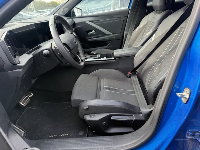 Opel astra sports tourer 1 2 turbo gs s,2023 - afbeelding 35 van  37