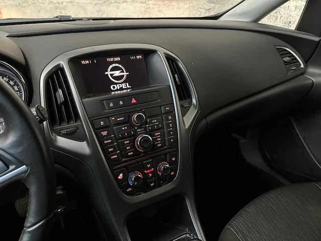 Opel astra sports tourer 1.4 cosmo 101pk 2012, 43-zjf-1 - afbeelding 19 van  40