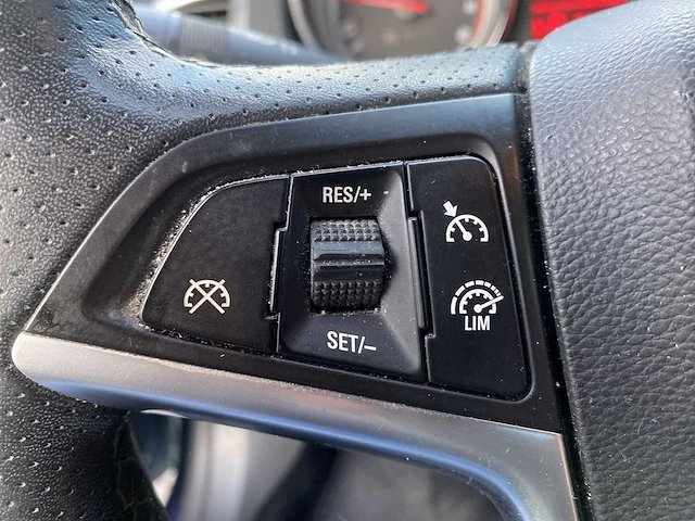 Opel astra sports tourer 1.4 turbo sport 2015 | 7-zkk-83 - afbeelding 10 van  32