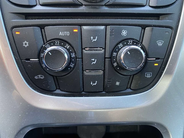 Opel astra sports tourer 1.4 turbo sport 2015 | 7-zkk-83 - afbeelding 17 van  32