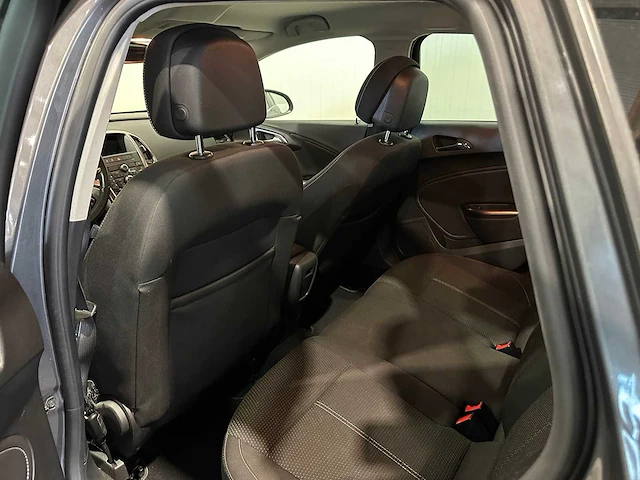 Opel astra sports tourer 1.6 turbo cosmo 72-tvf-5 - afbeelding 10 van  22