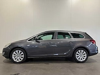 Opel astra sports tourer 1.6 turbo cosmo 72-tvf-5 - afbeelding 2 van  22