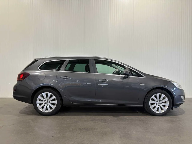 Opel astra sports tourer 1.6 turbo cosmo 72-tvf-5 - afbeelding 6 van  22