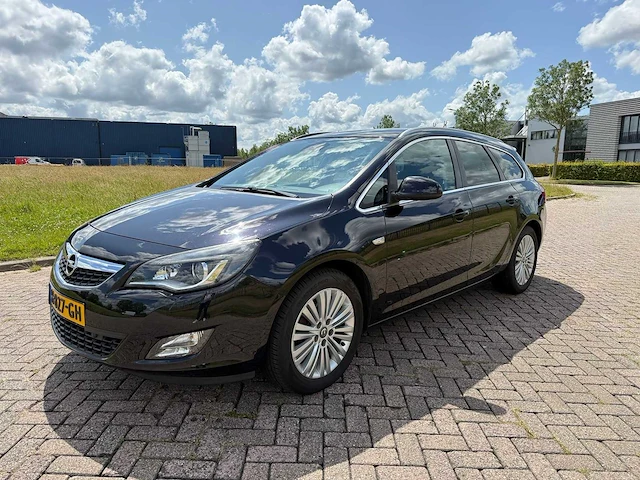 Opel astra sports tourer 1.6 turbo cosmo , h-827-gh - afbeelding 1 van  20
