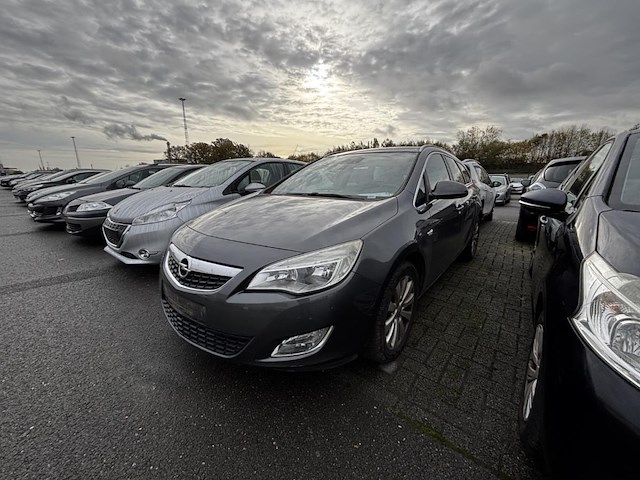 Opel astra sports tourer 1.7 cdti ecotec cosmo dpf, 2011 - afbeelding 1 van  34