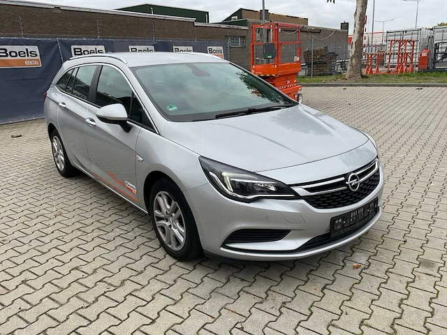 Opel astra tourer personenauto - afbeelding 27 van  29