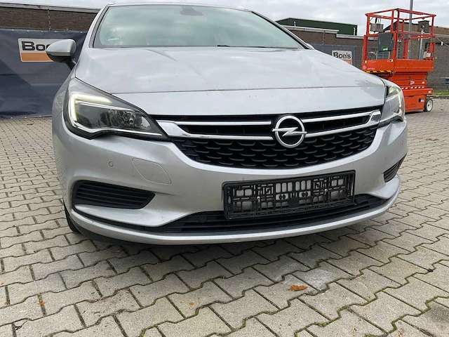 Opel astra tourer personenauto - afbeelding 28 van  29