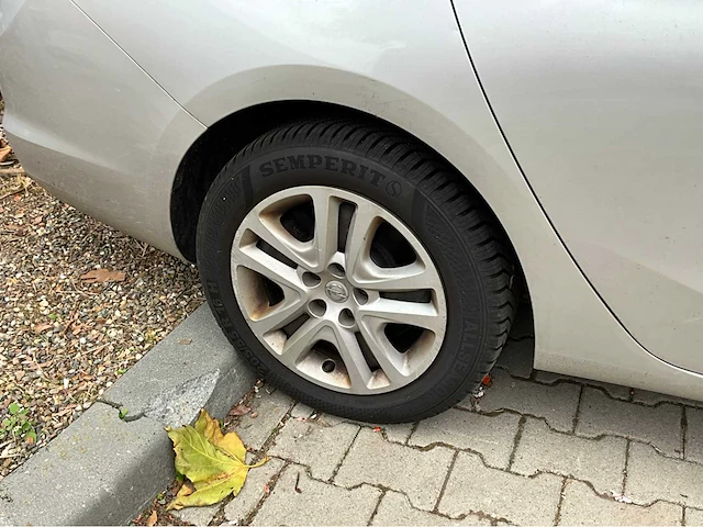 Opel astra tourer personenauto - afbeelding 18 van  27