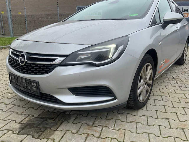 Opel astra tourer personenauto - afbeelding 27 van  27