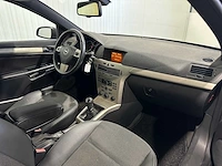 Opel astra twintop 1.8 cosmo 42-tt-rk - afbeelding 2 van  21