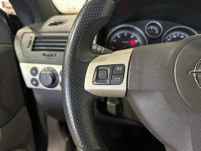 Opel astra twintop 1.8 cosmo 42-tt-rk - afbeelding 4 van  21