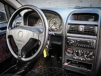Opel astra wagon - 1.6 gl tp-zj-33 - afbeelding 15 van  18