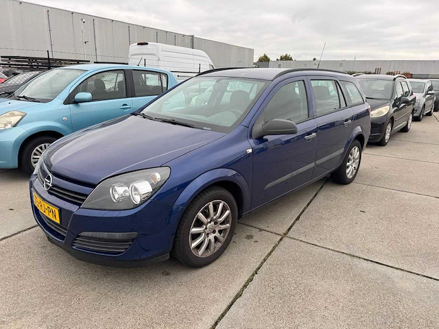 Opel astra wagon 1.6 essentia airco 73-rj-pn - afbeelding 1 van  9