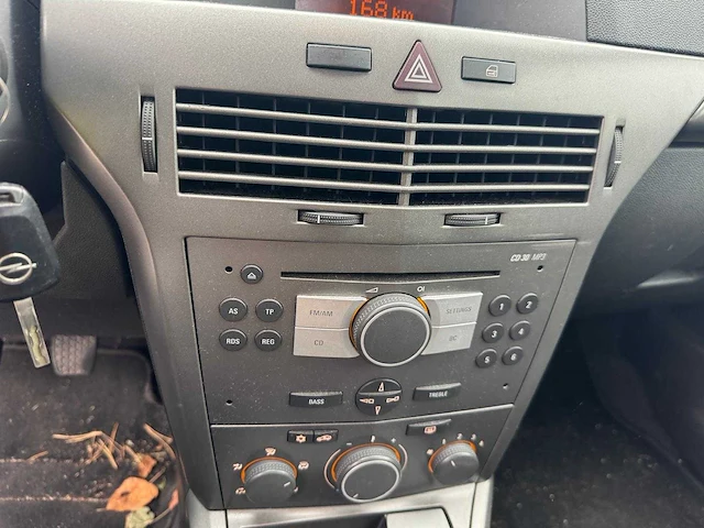 Opel astra wagon 1.6 essentia airco 73-rj-pn - afbeelding 9 van  9