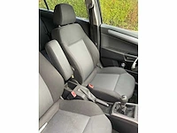 Opel astra wagon 89-tv-db - afbeelding 10 van  27