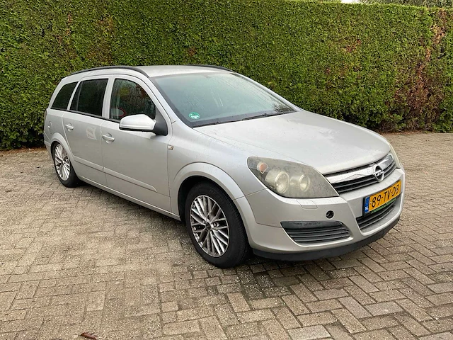 Opel astra wagon 89-tv-db - afbeelding 1 van  27