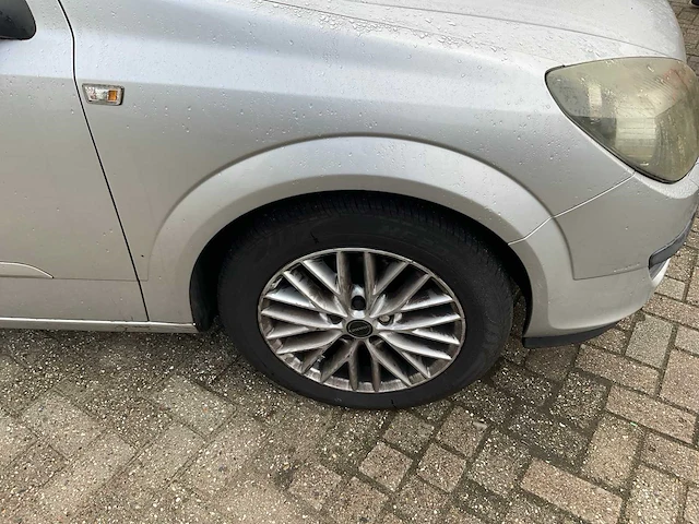 Opel astra wagon 89-tv-db - afbeelding 22 van  27