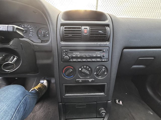 Opel astra,1998 - afbeelding 3 van  30