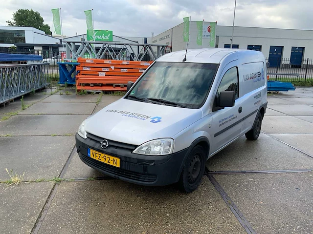 Opel combo - 2011 - bedrijfswagen - afbeelding 1 van  24