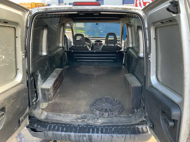 Opel combo - 2011 - bedrijfswagen - afbeelding 13 van  24