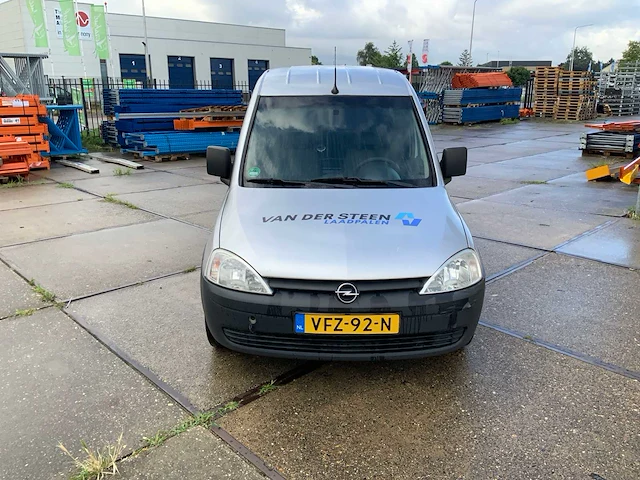 Opel combo - 2011 - bedrijfswagen - afbeelding 12 van  24