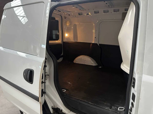 Opel combo 1.3 cdti base 75pk 2011, 9-vpg-56 - afbeelding 18 van  31