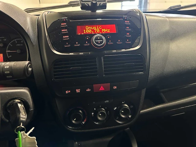 Opel combo 1.3 cdti ecofl. 8-vvn-53 - afbeelding 7 van  19