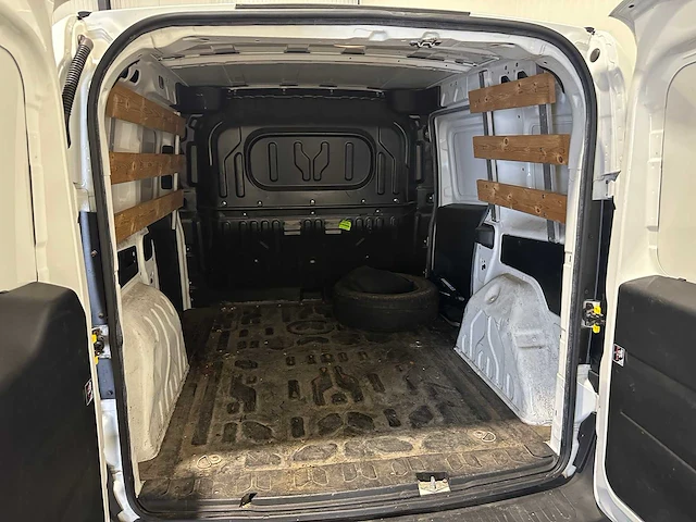 Opel combo 1.3 cdti ecofl. 8-vvn-53 - afbeelding 11 van  19