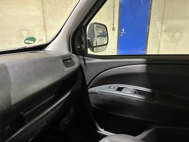 Opel combo 1.3 cdti edition 95pk 2017, v-172-hg bedrijfswagen - afbeelding 15 van  28