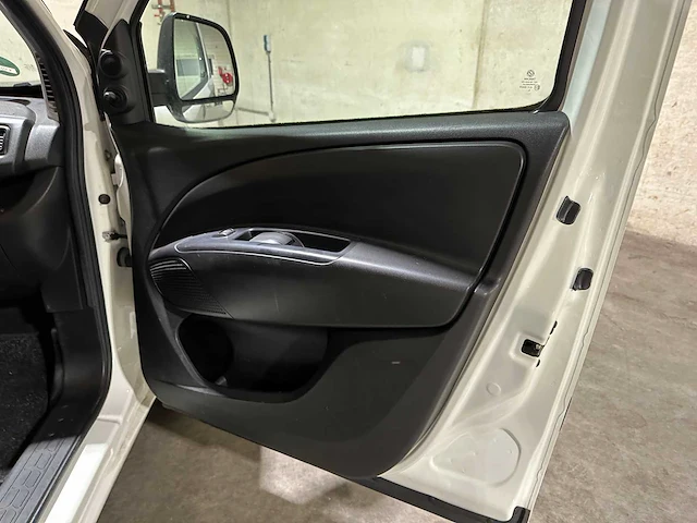 Opel combo 1.3 cdti edition 95pk 2017, v-172-hg bedrijfswagen - afbeelding 20 van  28