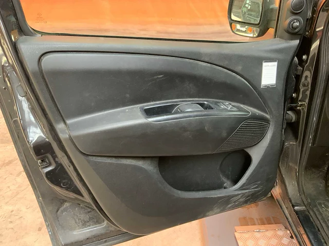 Opel combo 2017 diesel - afbeelding 9 van  25