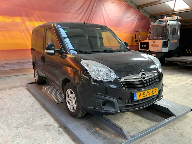 Opel combo 2017 diesel - afbeelding 24 van  25