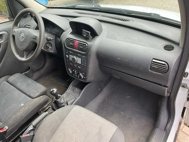 Opel combo 23-vng-9 - afbeelding 24 van  28