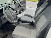 Opel combo c van - 70-vhp-7 - afbeelding 2 van  13