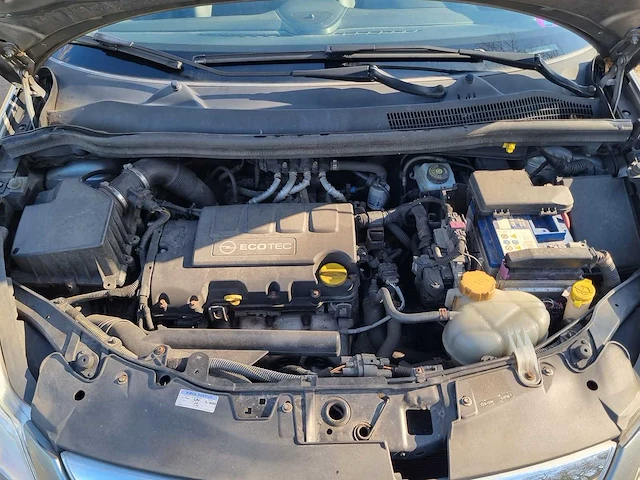 Opel corsa - 2012 - lpg/benzine - energielabel a - afbeelding 9 van  73