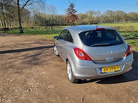 Opel corsa - 2012 - lpg/benzine - energielabel a - afbeelding 45 van  73