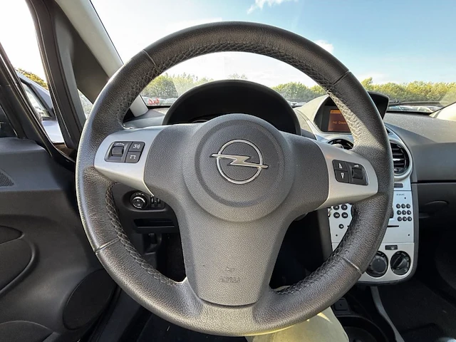 Opel corsa 1 2i essentia,2014 - afbeelding 6 van  28