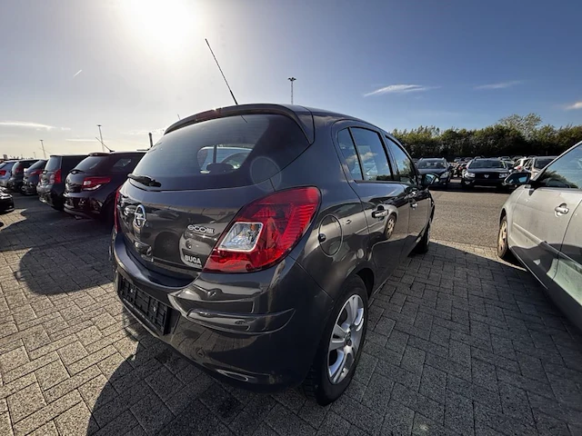 Opel corsa 1 2i essentia,2014 - afbeelding 23 van  28